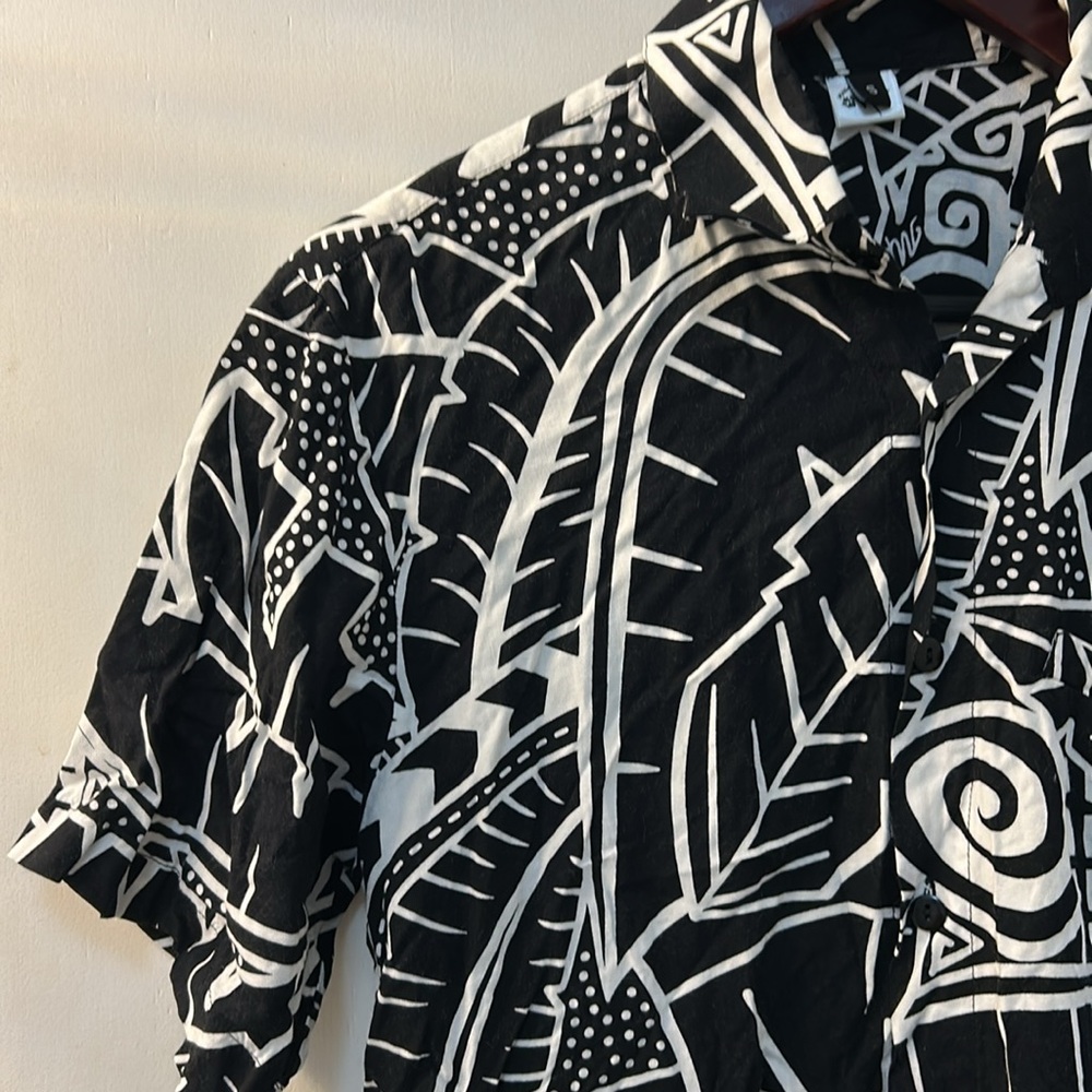 Missing Polynesia Black And White Patterned Men’s… - image 2